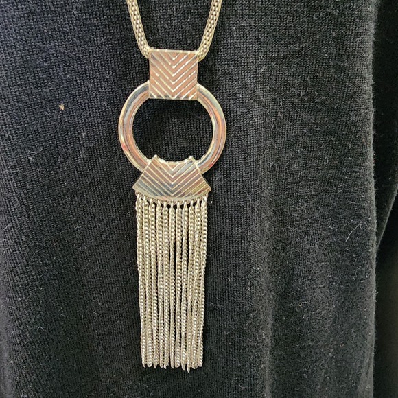 Steve Madden NWT silver tone snake chain with chain fringe pendant long necklace - Picture 4 of 9